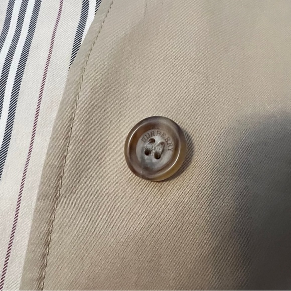 Early 2000’s Burberry Trench Coat - Picture 6 of 11
